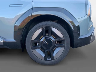 Kia EV9 GT-Line AWD 99.8 kWh | Demo | Stoelverwarming + ventilatie v + a| Navigatie | Schuifdak | Head up display / 27
