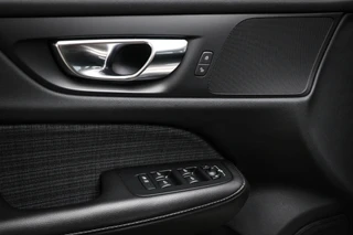 Volvo V60 2.0 B3 Essential | PARK ASSIST PACK | CLIMA | DAB | APPLE | CAMERA / 24
