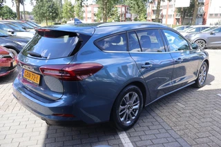 Ford Focus Wagon HYBRID 155PK TITANIUM-X NL-AUTO 1E EIGENAAR PARK.SENSOREN NAVI APPLE/ANDROID ALL SEASONS / 4