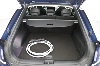 Kia EV6 Plus 84 kWh - Stoel-/stuurverwarming - Navigatie - Cruise Control Adaptief - Apple CarPlay/Android Auto - Fabrieksgarantie tot 02-2032 / 32