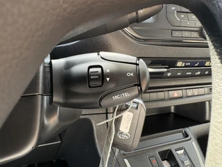 Toyota PROACE Electric Verso LONG EXTRA RANGE DYNAMIC 75KWH 8-PERSOONS ROLSTOELAUTO VERLAAGD-INBOUW-OPRIJPLAAT 2x SCHUIFDEUR / 26