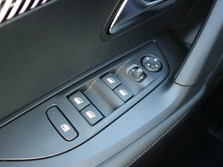 Peugeot 2008 1.2 Hybrid 145 GT / 360 Camera / Navigatie / Voorraad Voordeel / 11