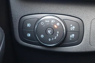 Ford Focus Wagon 125PK HYBRID TITANIUM-X VIRTUAL-COCKPIT B&O AUDIO CLIMA P-SENSOREN 17"LMV LED CAMERA WINTERPACK NL-AUTO / 26