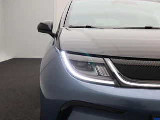 BYD DOLPHIN Design 60.4 kWh 204 Pk | Stoelverwarming | 360 Camera | Panoramadak | Adaptive Cruise | Warmtepomp |17 Inch | 26.055 Km !! / 13