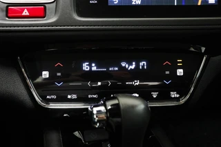 Honda HR-V 1.5 i-VTEC Elegance / 34