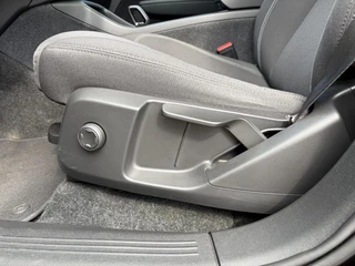 Volvo XC40 Recharge Plus SOH 92%| PILOT ASSIST ACC| ELEKTRISCHE ACHTERKLEP| DODE HOEK SENSOR |WARMTEPOMP| STOEL + STUURVERWARMING| ACHTERUITRIJCAMERA| RIJKLAAPRIJS INCL. 12 MND BOVAG GARANTIE| / 14