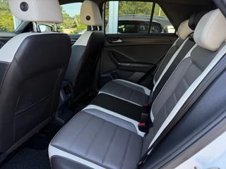 Volkswagen T-Roc 2.0 TSI 4Motion Sport - R-Line Pano Camera Leder Navi / 18