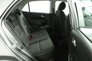 Kia Picanto 1.0 DPi DynamicLine  Navigatie - Achteruitrijcamera - Airco - Elektrische ramen - Bluetooth - Virena zekerheidspakket € 895,- / 44