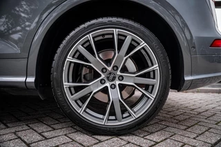 Audi Q5 50 TFSI e Quattro Pro Line | Luchtvering | Matrix LED | Inparkeersysteem | Drive select | Trekhaak | Navigatie | SoH 94% | / 71