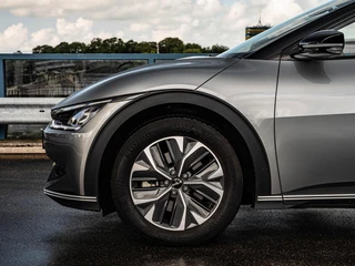 Kia EV6 Light 77.4 kWh | SOH 100% | Trekhaak | ACC | Camera | LED | Keyless | Navigatie | Apple Carplay/Android Auto | Dealeronderhouden | 19" / 40