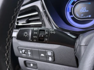 Kia Niro 1.6 GDi Hybrid DynamicLine  - Trekhaak - Camera - Navigatie - AppleCarplay - Android Auto - Fabrieksgarantie tot 05-2027 / 25