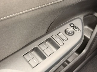 Honda Civic 1.0 i-VTEC Aut. Pano Trekh. Camera CarPlay ACC LED Navi / 18