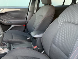 Ford Focus Wagon BWJ 2022 1.0 EcoBoost Hybrid 126PK ST Line  STUUR + STOELVERW. | NAVI | CLIMA | CRUISE | CARPLAY & ANDROID | CAMERA | LMV | PDC / 25