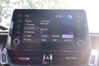 Toyota Corolla Touring Sports 2.0 HYBRID TEAMNL LED AD-CRUISE LM-VELGEN KEYLESS CLIMA APPLE/ANDROID / 21