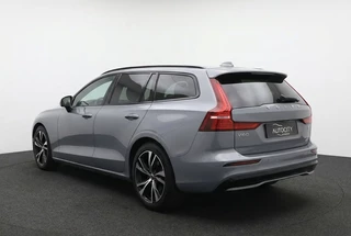 Volvo V60 B4 MHEV Ultimate Dark 197PK Pano l Harman l Leder l 360° | HUD | Winterpakket / 2