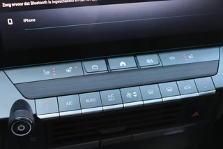 Opel Astra Electric 58 kWh Ultimate / Pano / Suede / 17
