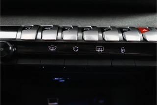 Peugeot 5008 1.2 PureTech Active Pack Business  GT - Trekhaak - All Seasonbanden - Schuif/kantel dak - Virena zekerheidspakket €895 / 64