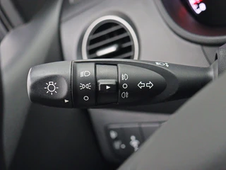 Hyundai i10 1.0i Comfort Bluetooth | All-seasons | Cruise control / 22