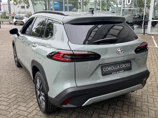 Toyota Corolla Cross 2.0 Hybrid 180 DYNAMIC NIEUW DIRECT LEVERBAAR! BLIND SPOT STOEL/STUURVERW KEYLESS 18'' LM-VELGEN APPLE/ANDROID NAVI CLIMA AD-CRUISE PARK-SENSOREN / 4