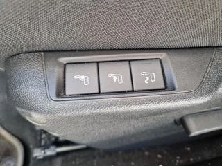 Peugeot 208 1.2 Hybrid 145 e-DCS6 GT | Massagestoel | Alcantara | Achteruitrijcamera | Apple Carplay/Android Auto | Stoelverwarming / 26