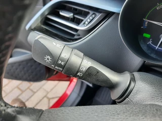 Toyota C-HR 1.8 HYBRID BI-TONE STUUR/STOEL&WISSERVERW. DODEHOEK DETECTIE ALL-SEASON PARELMOER/BI-TONE-LAK KEYLESS LED / 15