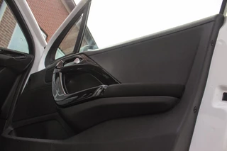 Peugeot 208 1.2 PureTech Active | Cruise control | Bluetooth | Navigatie | Airco | Start/stop | Boordcomputer | Origineel / 30