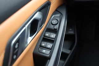 BMW 3-serie Touring 318i Business Edition Plus|Leder|Automaat|Individual|Navi|Apple carplay/Android auto|Cruise| / 28