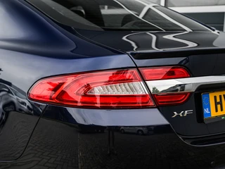 Jaguar XF 2.2d R-Sport Schuifdak | Xenon | Keyless | Leder/Alcantara | Camera | Stoelverwarming | Meridian | PDC v+a / 32