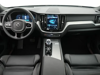Volvo XC60 2.0 T6 AWD + Black Edition 350PK Pano | Trekhaak / 4