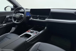 Jeep Compass First Edition 74 kWh | DEMO | Lederen bekleding | Massagestoelen | | Panoramisch Schuifdak | Stoelventilatie en verwarming | Keyless | Climate control | Draadloze telefoonlader / 18