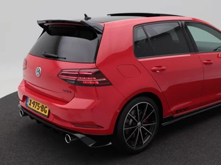 Volkswagen Golf 2.0 TSi GTi 290 Pk TCR | Panorama Dak | Adaptive Cruise | Camera | Stoelverwarming | 18 inch | 90.438 km!! / 23