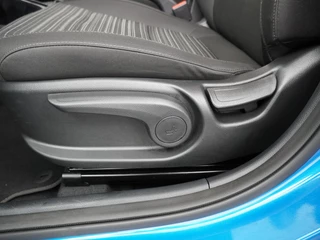 Kia Stonic 1.0 T-GDi MHEV DynamicPlusLine  - Apple Carplay/Android Auto - Cruise Control - Climate Control - Navigatie - Stuur/Stoel Verwarming - 7 Jaar of 150.000km Fabrieksgarantie / 21