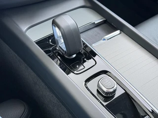 Volvo XC60 Plug-In Hybrid AWD T6 Plus Dark Recharge ADAPT. CRUISE CONTROL | STUUR & STOEL VERWARMING | PANORAMA DAK | 360 GRADEN CAMERA | ELEK. STOELEN MET GEHEUGEN | HARMAN/KARDON AUDIO / 43