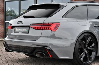 Audi RS6 Avant 4.0 TFSI quattro  Nardo Ceramic Pano Trekh Sportuitl HUD ACC Dynamic+ 4WS / 23