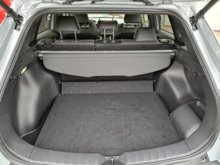 Toyota Corolla Cross 2.0 HYBRID 184PK FIRST-EDITION BLIND-SPOT EL-ACHTERKLEP LM-VELGEN KEYLESS PARK-SENSOREN STOELVERW DRAADLOOS-LADEN AD-CRUISE BLUETOOTH / 8