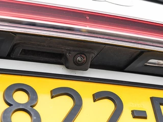 Audi Q4 e-tron 40 Launch edition S Competition 77 kWh | Trekhaak | HUD | Warmtepomp | ACC | Matrix LED | Leder | Keyless | Camera | Sonos audio | 20" | Dealeronderhouden / 52