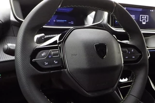 Peugeot 208 1.2 Hybrid 145pk e-DCS6 GT | Alcantara | Adaptieve Cruise Control | Navigatie | Climate Control / 35