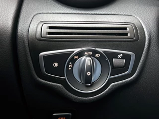 Mercedes-Benz GLC-klasse 300e 4MATIC Business Solution Luxury CAMERA | TREKHAAK | NAVI & CARPLAY / 36