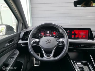Volkswagen Golf 1.5 eTSI R-Line / Sfeer / Carplay / Camera / 15