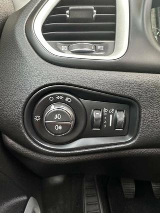 Jeep Renegade 1.4 MultiAir Longitude|SCHUIFDAK|NAVI|CRUISE / 34
