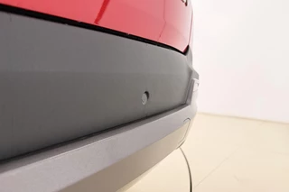 Omoda 5 EV Premium 61 kWh | Camera's rondom | Schuif/kantel dak | LED verlichting | Lederen bekleding | Stoelverwarming/ventilatie | Sfeerverlichting | Drive assist / 11