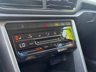 Volkswagen T-Roc 1.0 TSI Life Business  Airco-Ecc/Alu wielen/Mistl./Navigatie / 28