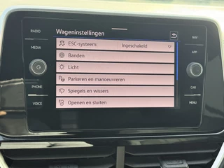Volkswagen T-Roc 1.5 TSI R-Line Edition  | LED | Keyless | Virtual Cockpit | Apple/Android | Adapt Cruise | PDC v+a incl. camera / 46