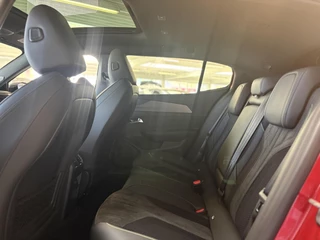 Peugeot 408 1.2 GT Hybrid 145 | VOORRAAD | Focal Premium Audio | Schuif-/kanteldak | Trekhaak | 8 Jaar garantie | Full Options / 8