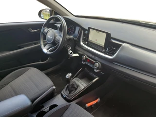 Kia Stonic 1.0 T-GDi MHEV DynamicLine | Navigatie | Camera | Climate control | Cruise control | Apple Carplay / Android Auto | Parkeersensoren achter | / 18