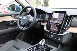 Volvo XC90 2.0 T8 Plug-in hybrid AWD Plus Bright  | Luchtvering | BLIS | Panoramadak | 360 Camera / 7
