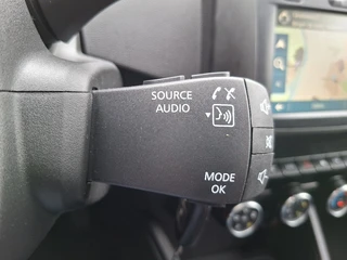 Dacia Duster 1.3 TCe 130pk Comfort * Navigatie * Cruise Control * Airco * / 17