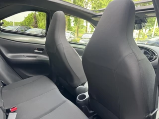 Toyota Aygo X PREMIUM CABRIO KEYLESS PARK-SENSOREN STOELVERWARMING APPLE/ANDROID LM-VELGEN 18" / 13