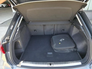 Audi Q3 45 TFSI e S-Line / Pano / Leder / El.Trekh. / Camera / 36