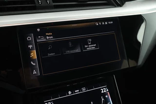 Audi e-tron Sportback S quattro 503pk 95 kWh SOH 93% Panoramadak Trekhaak Leder Matrix LED B&O Memory Keyless Navigatie / 33